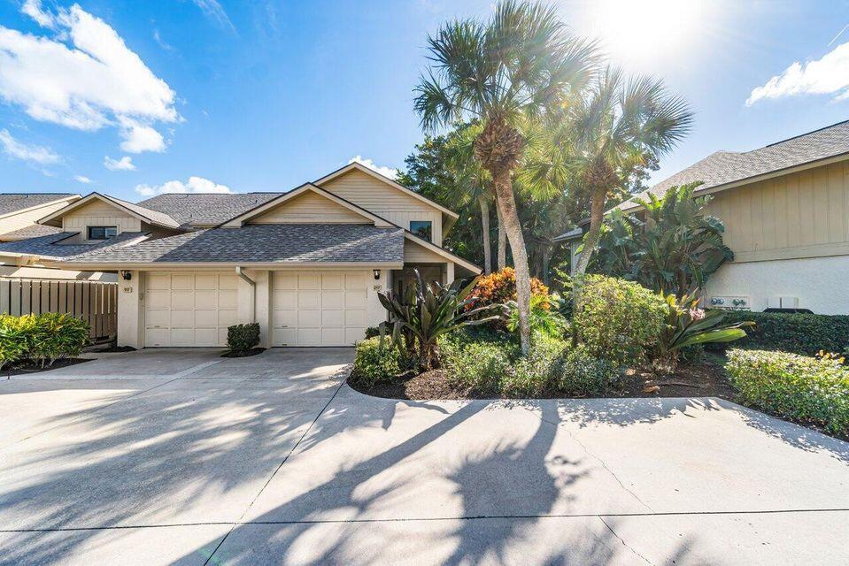Residential in Jupiter 2