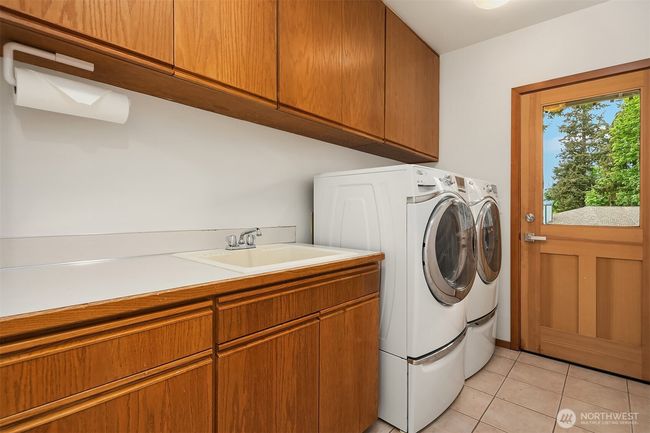 Laundry Room | Image 23