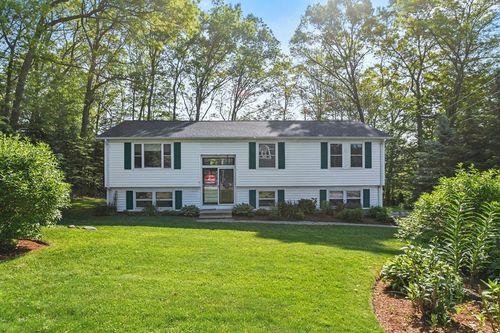 6 Overlook Ave, Millbury, MA, 01527-3612 | Card Image