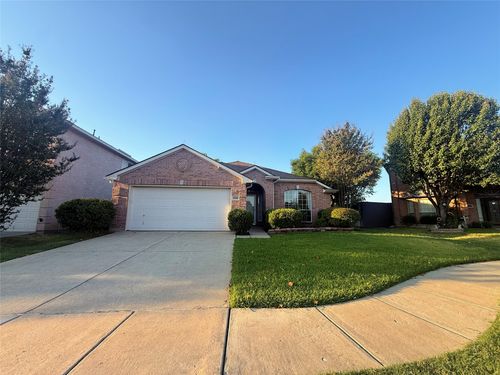 5016 San Jacinto Dr, Haltom City, TX, 76137-5556 | Card Image