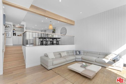 2-4350 Glencoe Ave, Marina del Rey, CA, 90292-5607 | Card Image