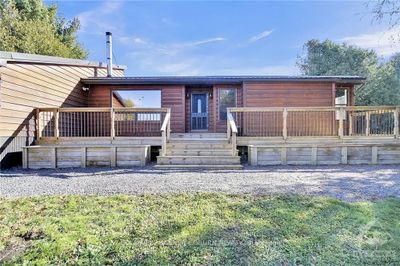 1814 Bedell Rd, House other with 2 bedrooms, 2 bathrooms and 10 parking in Kemptville ON | Image 2