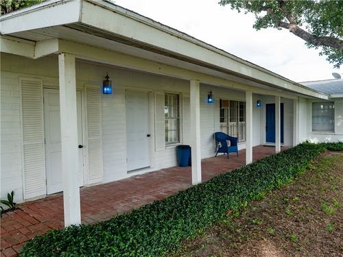 175 Fm 136, Woodsboro, TX, 78393-3581 | Card Image