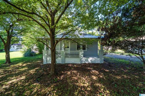 2011 High School Rd, HUEYTOWN, AL, 35023-2129 | Card Image