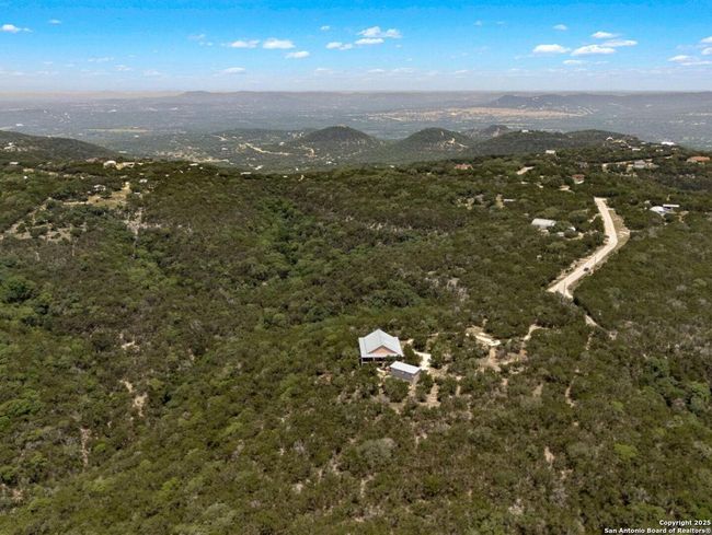388 Oak Trl, House other with 3 bedrooms, 5 bathrooms and null parking in Pipe Creek TX | Image 48