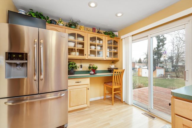 Beautiful Kitchen w 2nd Sliding doorwall to Deck | Image 22