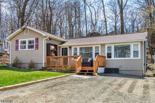 516 Upper Highland Lks Dr, Highland Lakes, NJ, 07422-1617 | Card Image