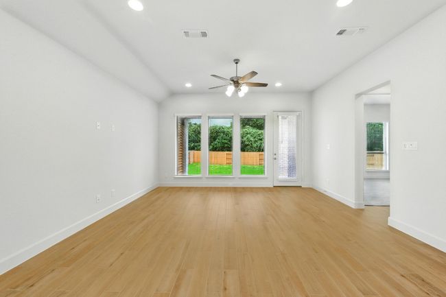 177 Plumbago Loop, House other with 4 bedrooms, 3 bathrooms and 2 parking in Bastrop TX | Image 9