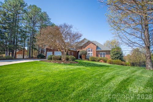 110 Buckthorn Ct, Mooresville, NC, 28115-5797 | Card Image