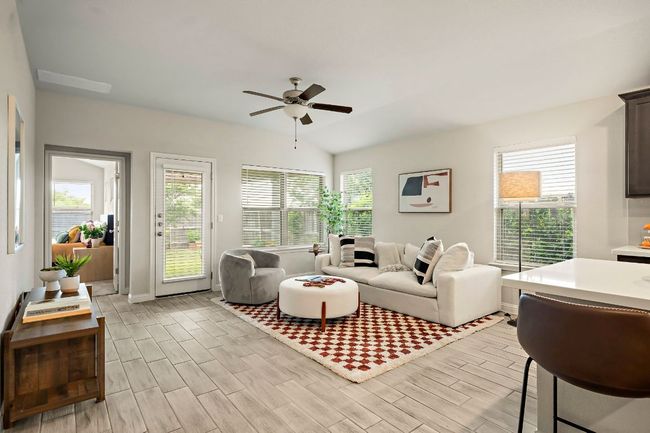 8201 Mc Kamy Dr, House other with 3 bedrooms, 2 bathrooms and 2 parking in Austin TX | Image 14