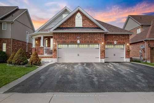 1034 Booth Ave, Innisfil, ON, L9S4X2 | Card Image