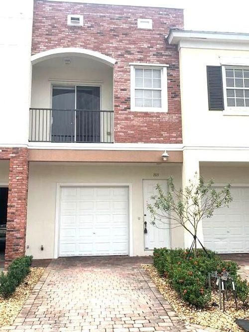 3203-10480 Sw Stephanie Way, Port St. Lucie, FL, 34987-2322 | Card Image