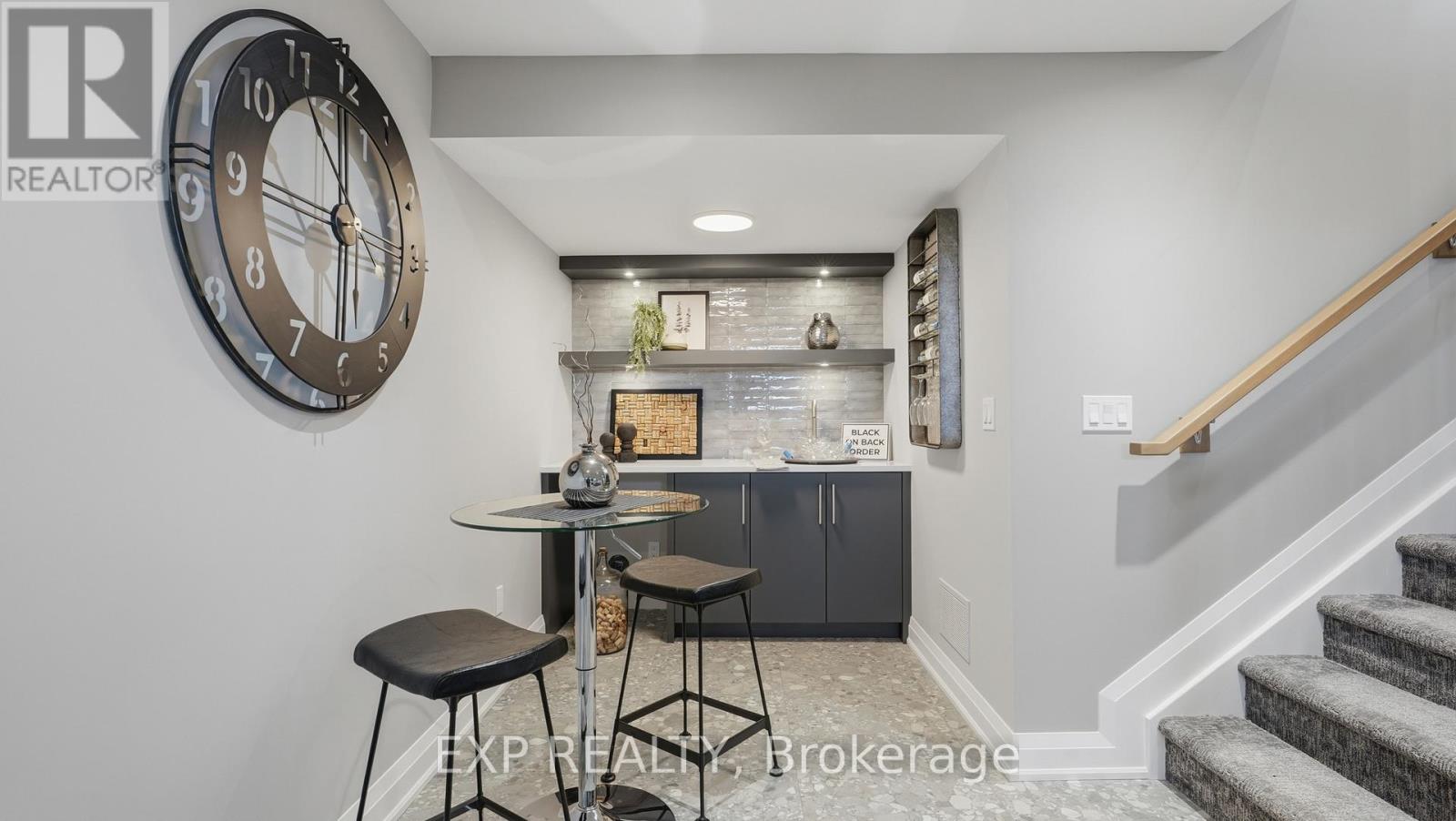 Residential in Welland (Hwy 406/Welland) 4
