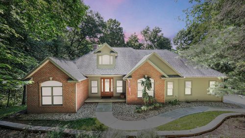 246 Pinehurst Dr, Granville, OH, 43023-9795 | Card Image