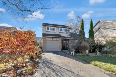 107 Royal Palm Dr, House other with 3 bedrooms, 3 bathrooms and 3 parking in Brampton ON | Image 1