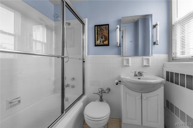 APT-6B - 33 Gates Cir, Condo with 2 bedrooms, 2 bathrooms and null parking in Buffalo NY | Image 19