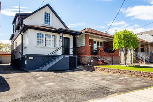 19 Schell Ave, York, ON, M6E2S7 | Card Image