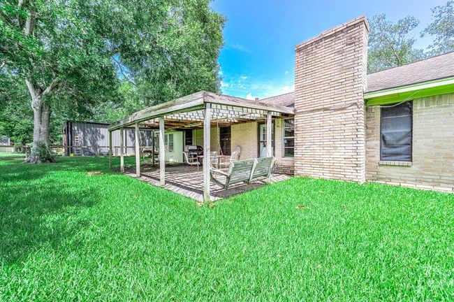 49 Robin Dr, House other with 3 bedrooms, 2 bathrooms and 2 parking in Alvin TX | Image 35