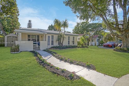1266 Ne 182nd St, North Miami Beach, FL, 33162-1332 | Card Image