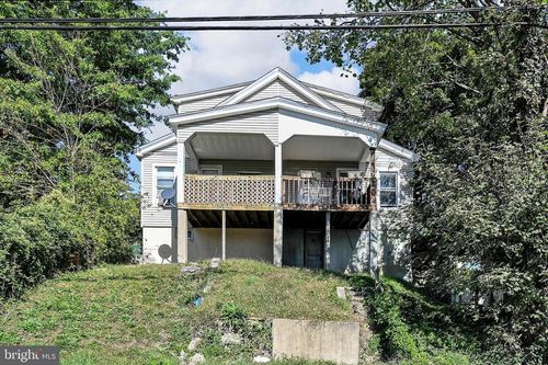301 S Spring Garden Street, POTTSVILLE, PA, 17901 | Card Image