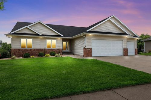 6845 Flint Rock Ct, Marion, IA, 52302-9814 | Card Image