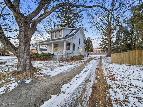 322 Shields Rd, Youngstown, OH, 44512-1922 | Card Image