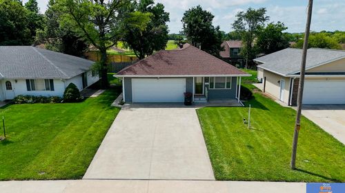 1317 Bell St, Beatrice, NE, 68310-4123 | Card Image
