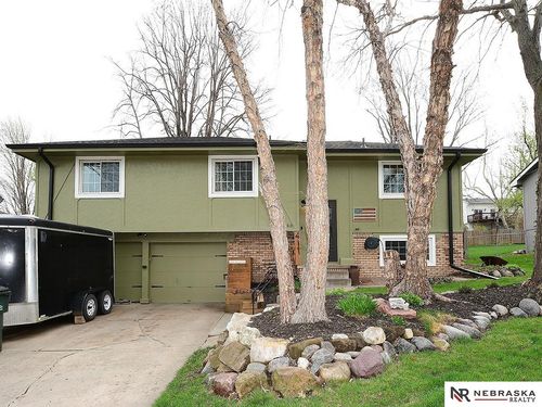 411 Laredo Road, Papillion, NE, 68046 | Card Image