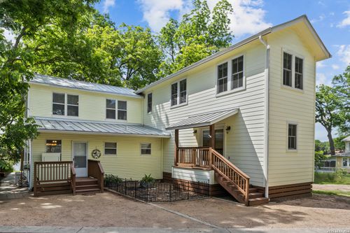 157 Lake Bnd, McQueeney, TX, 78123-3408 | Card Image