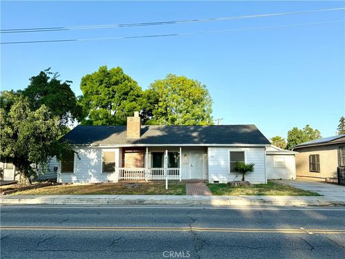 570 S Reed Ave, Reedley, CA, 93654-2839 | Card Image