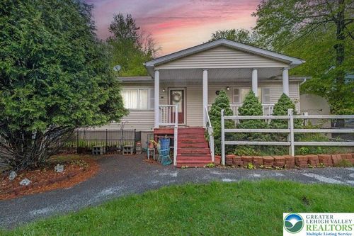 1041 Country Place Dr, Coolbaugh Twp, PA, 18466-7954 | Card Image