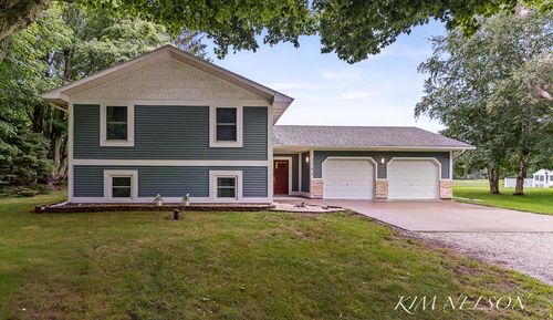 5280 Scenic Dr, Whitehall, MI, 49461-9462 | Card Image