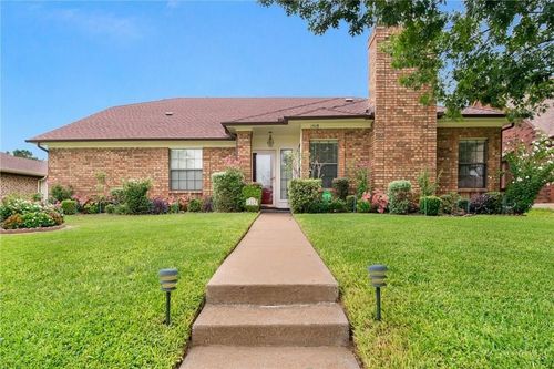 1519 Mission Ridge Trl, Carrollton, TX, 75007-5025 | Card Image