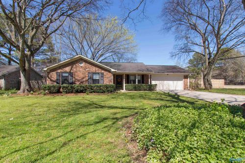 1111 Lyngate Dr Se, Huntsville, AL, 35803-2389 | Card Image