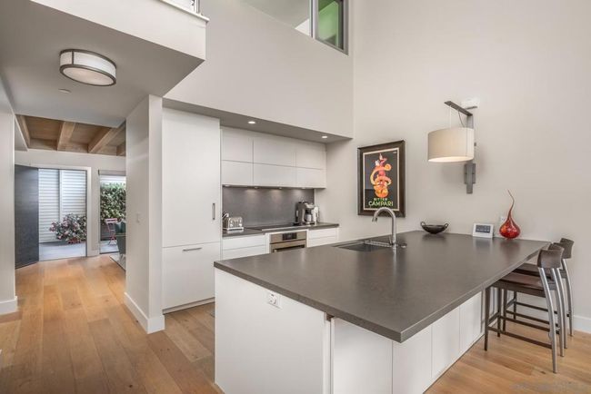 2687 State St, Condo with 2 bedrooms, 3 bathrooms and 2 parking in Carlsbad CA | Image 13