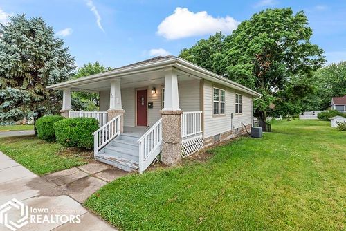 308 S Washington St, Bloomfield, IA, 52537-1834 | Card Image
