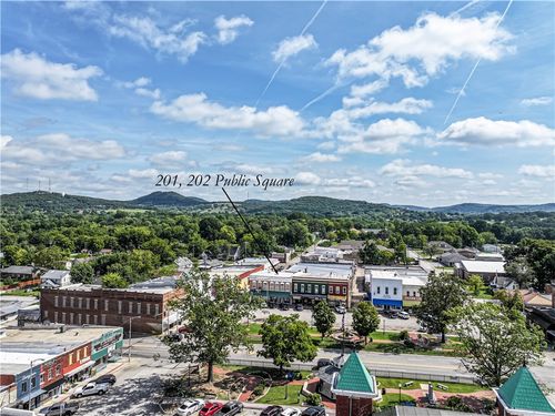 202-201 Public Sq, Berryville, AR, 72616-3957 | Card Image