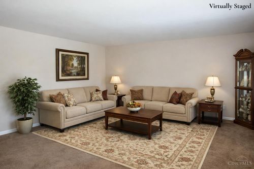 5326 Boehm Dr, Fairfield, OH, 45014-4101 | Card Image