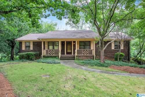 1016 Mountain Oaks Dr, Hoover, AL, 35226-1826 | Card Image