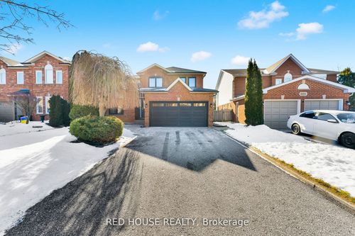 985 Sandcliff Dr, Oshawa, ON, L1K2E4 | Card Image