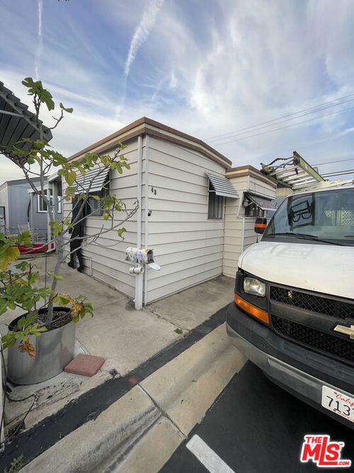 spc-43-11250 Playa St, Culver City, CA, 90230-3323 | Card Image