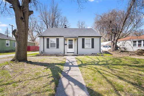 20015 Five Points St, Redford, MI, 48240-1014 | Card Image