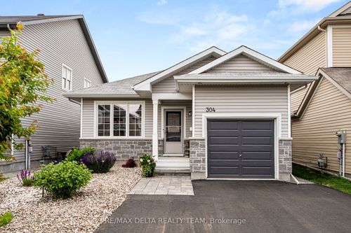 304 Bobolink Ridge, Stittsville, ON, K2V0B1 | Card Image