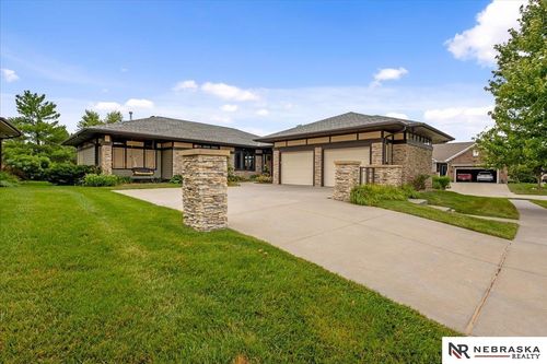 367 Bushclover Rd, Lincoln, NE, 68521-4762 | Card Image