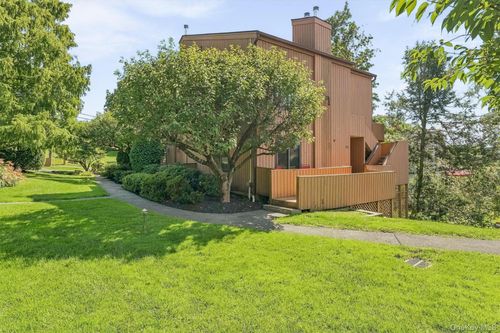 58 Hudson View Hl, Ossining, NY, 10562-3329 | Card Image