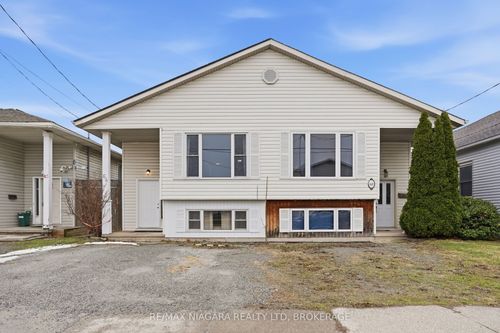 64 Page Street, St Catharines, ON, L2R4A7 | Card Image