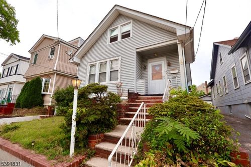 46 Laventhal Ave, Irvington, NJ, 07111-2842 | Card Image
