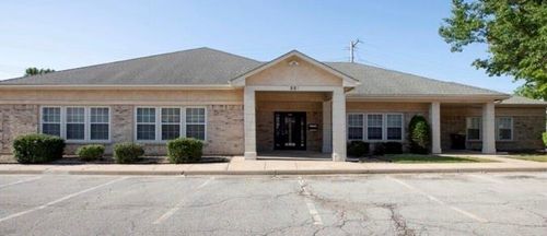 251 Sw Noel St, Lee's Summit, MO, 64063-2241 | Card Image