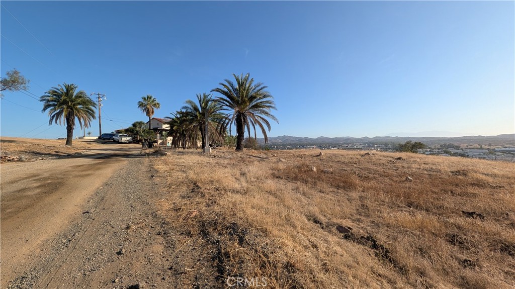 Land in Lake Elsinore 4