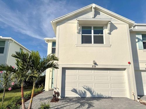 575 Salisbury Cir, Fort Pierce, FL, 34982-3970 | Card Image